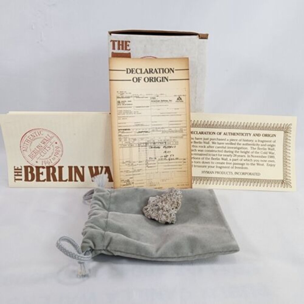Authentic BERLIN WALL PIECE 1961-1989 Original Box, Paperwork, COA Rare‎ History